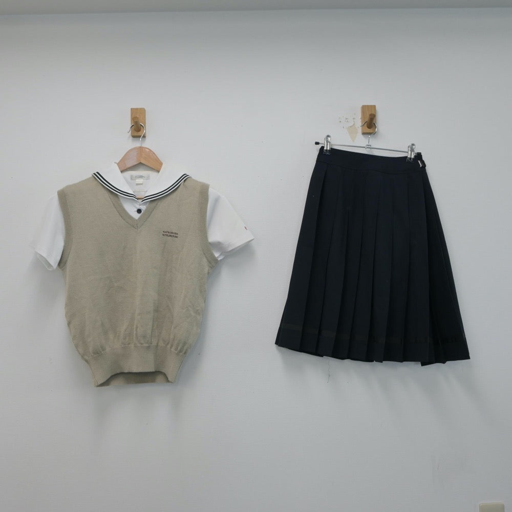 【中古】大阪府 初芝立命館高等学校 女子制服 4点（シャツ・ニットベスト・スカート）sf015126