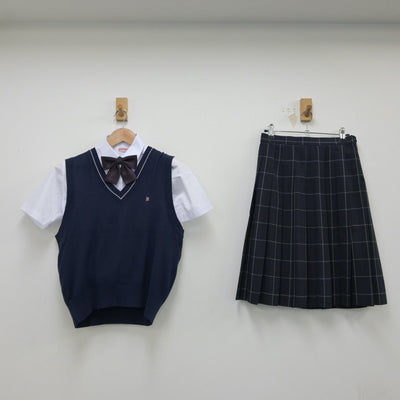 【中古】茨城県 並木中等教育学校 女子制服 4点（シャツ・ニットベスト・スカート）sf015200