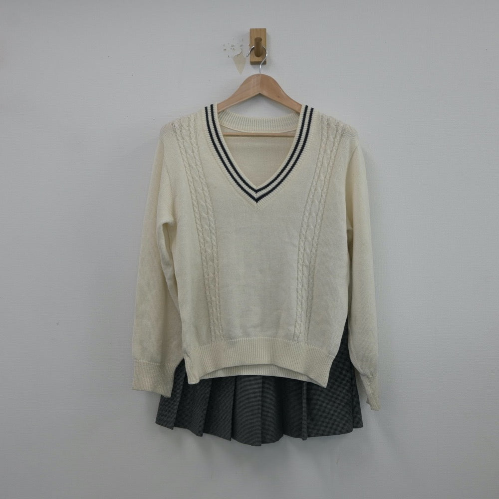 【中古】東京都 専修大学附属高等学校 女子制服 2点（ニット・スカート）sf015266