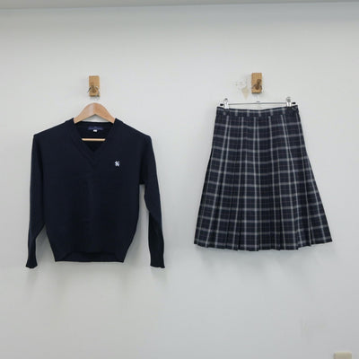 【中古】東京都 小石川中等教育学校 女子制服 2点（ニット・スカート）sf015300