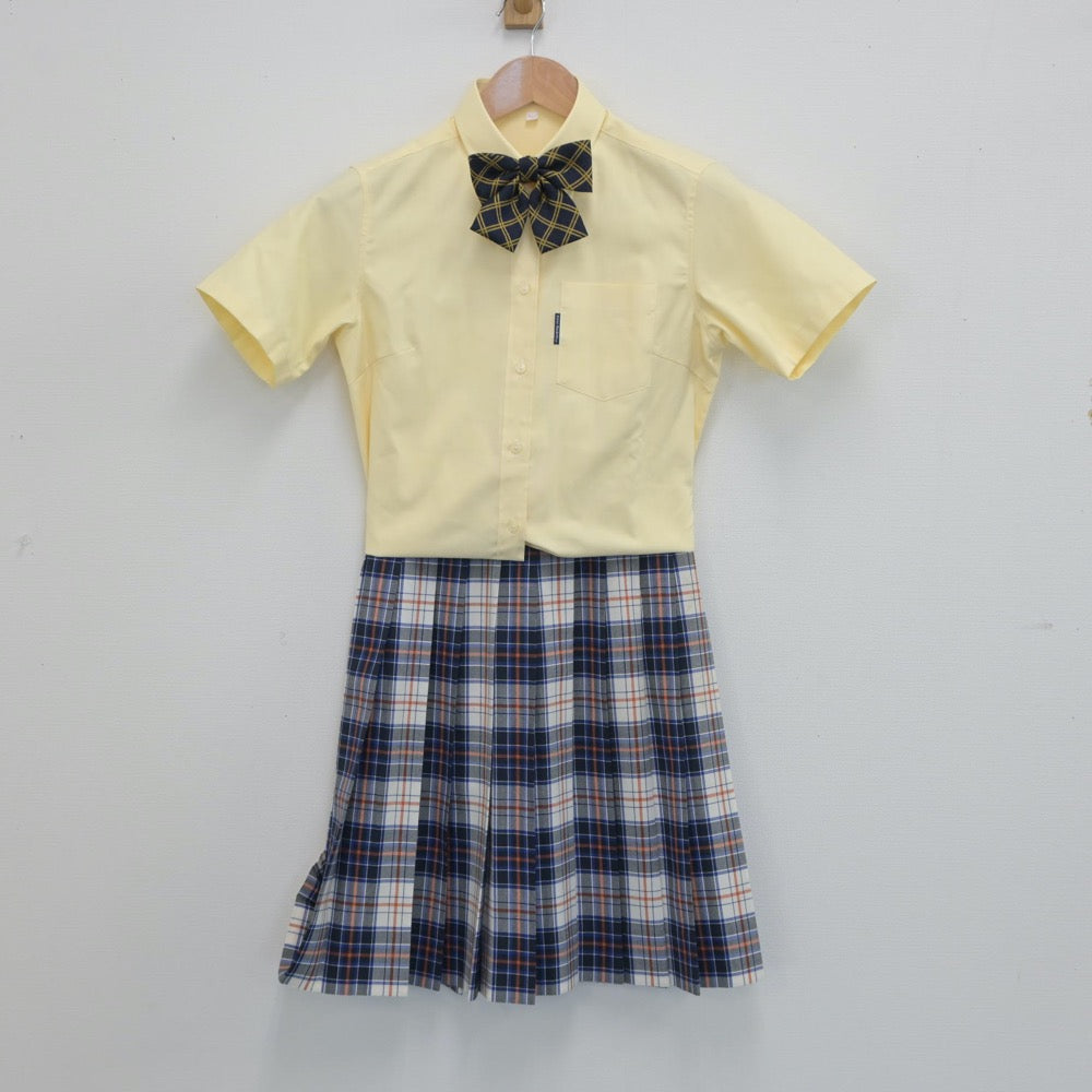 【中古】大阪府 追手門学院中学校 女子制服 4点（シャツ・スカート）sf015350