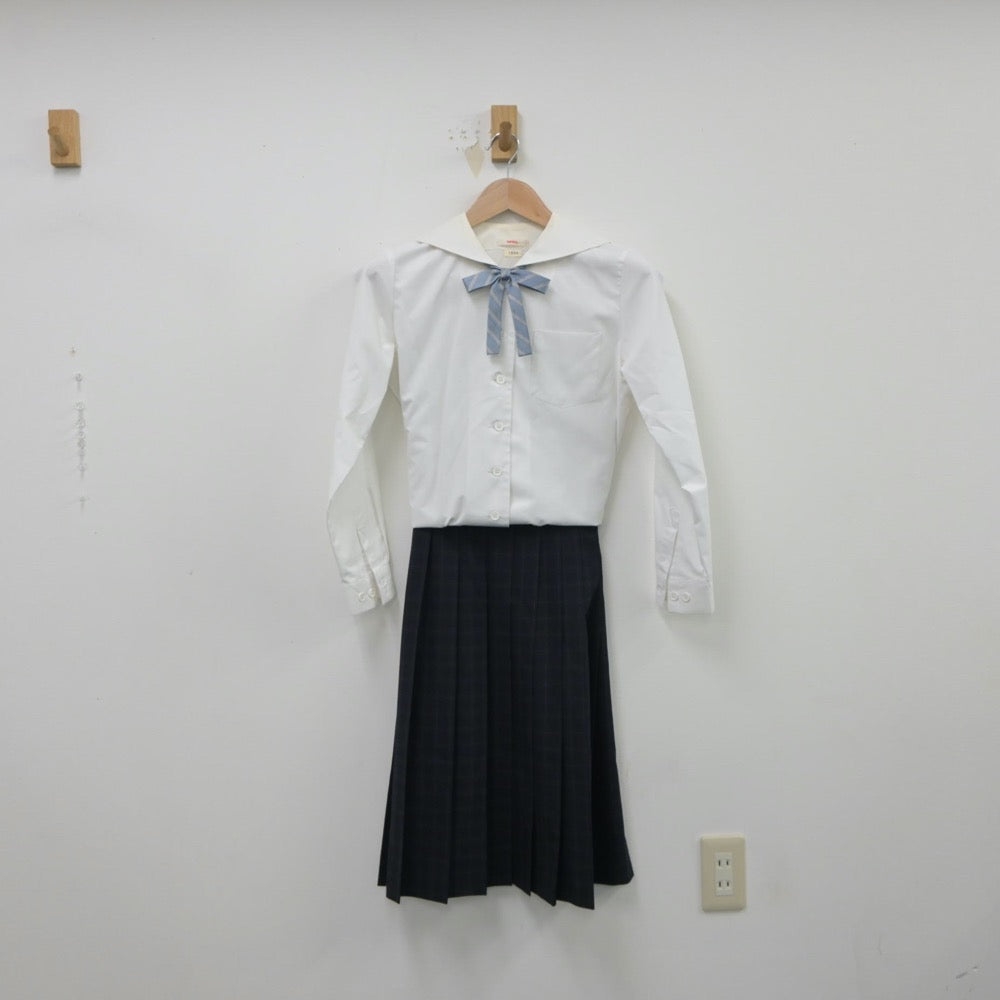 【中古】佐賀県 香楠中学校 女子制服 3点（シャツ・スカート）sf015363