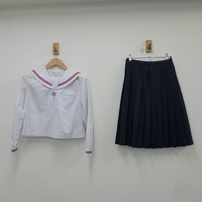 【中古】秋田県 本荘北中学校 女子制服 2点（セーラー服・スカート）sf015398