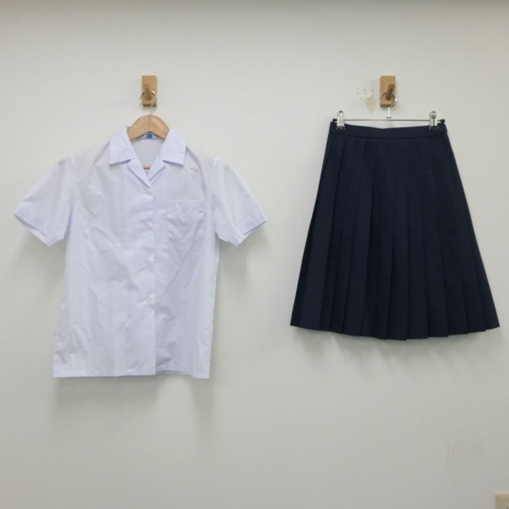 【中古】三重県 四日市市立羽津中学校 女子制服 2点（シャツ・スカート）sf015412