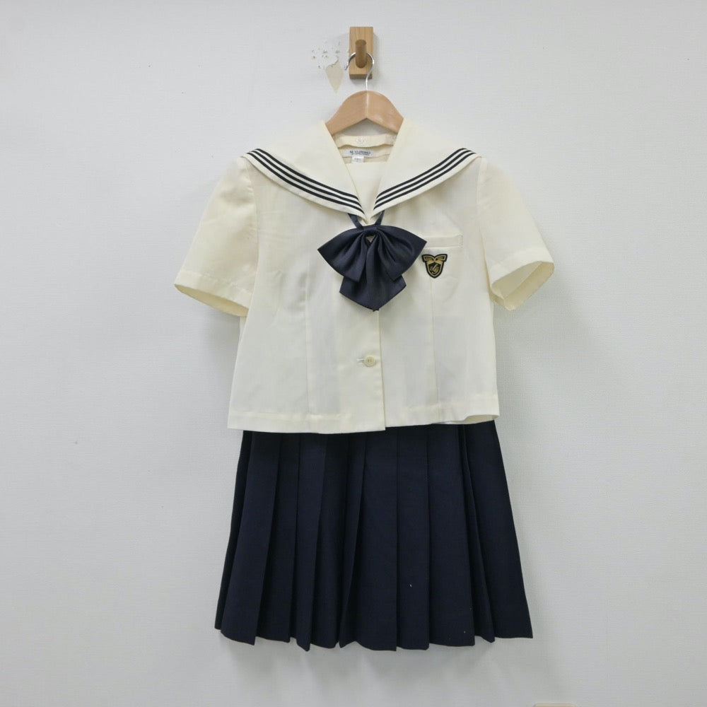 【中古】東京都 淑徳中学校 女子制服 3点（セーラー服・スカート）sf015478