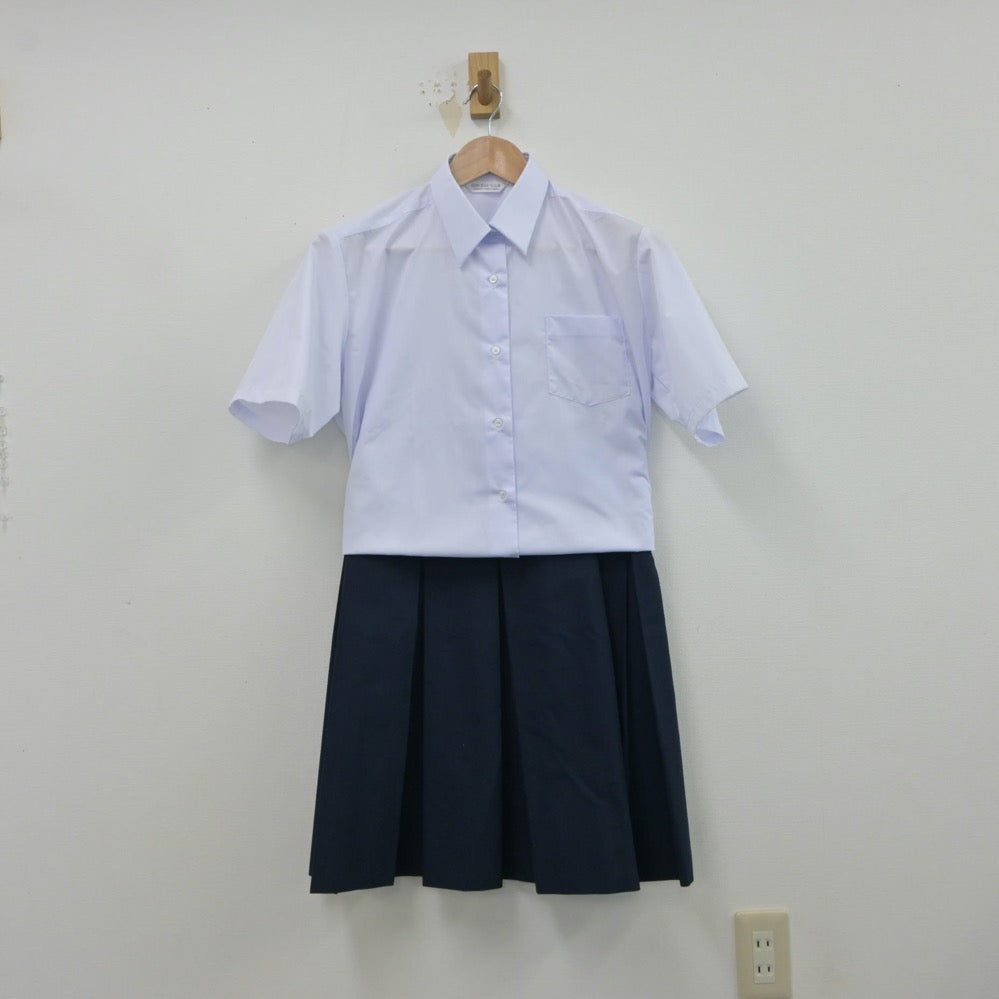 【中古】神奈川県 春日台中学校 女子制服 3点（シャツ・ニットベスト・スカート）sf015542