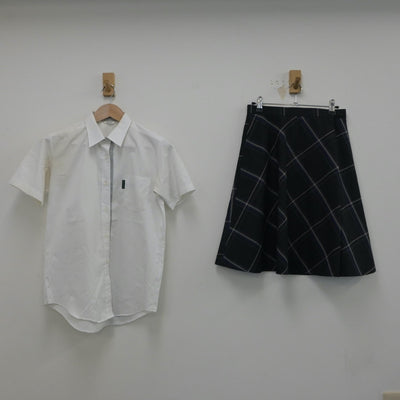 【中古】愛知県 名古屋大谷高等学校 女子制服 2点（シャツ・スカート）sf015559