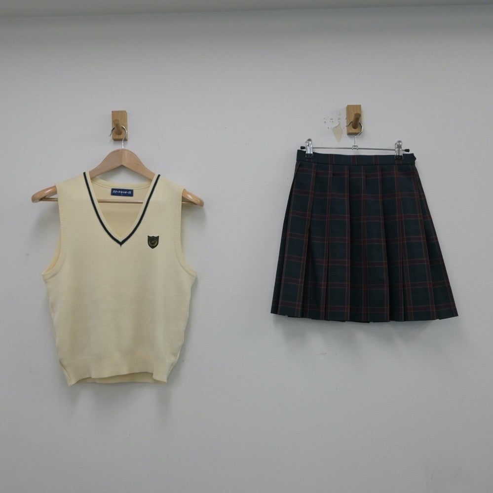 【中古】大阪府 日根野高等学校 女子制服 2点（ニットベスト・スカート）sf015579