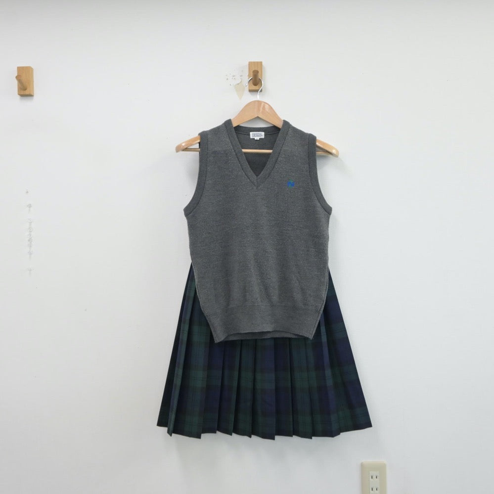 【中古】栃木県 野木第二中学校 女子制服 2点（ニットベスト・スカート）sf015601