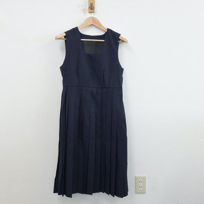 【中古】福岡県 粕屋東中学校 女子制服 2点（セーラー服・ジャンパースカート）sf015643