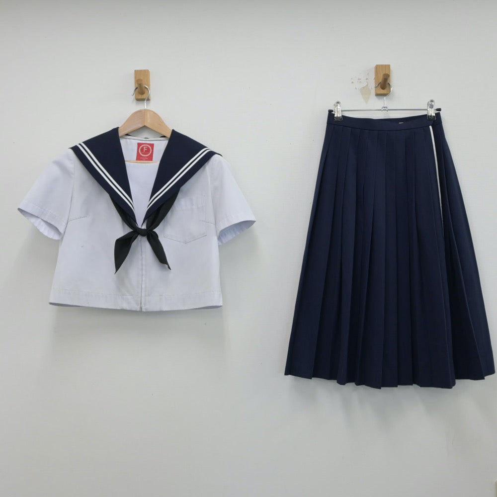 【中古】愛知県 城東中学校 女子制服 3点（セーラー服・スカート）sf015742