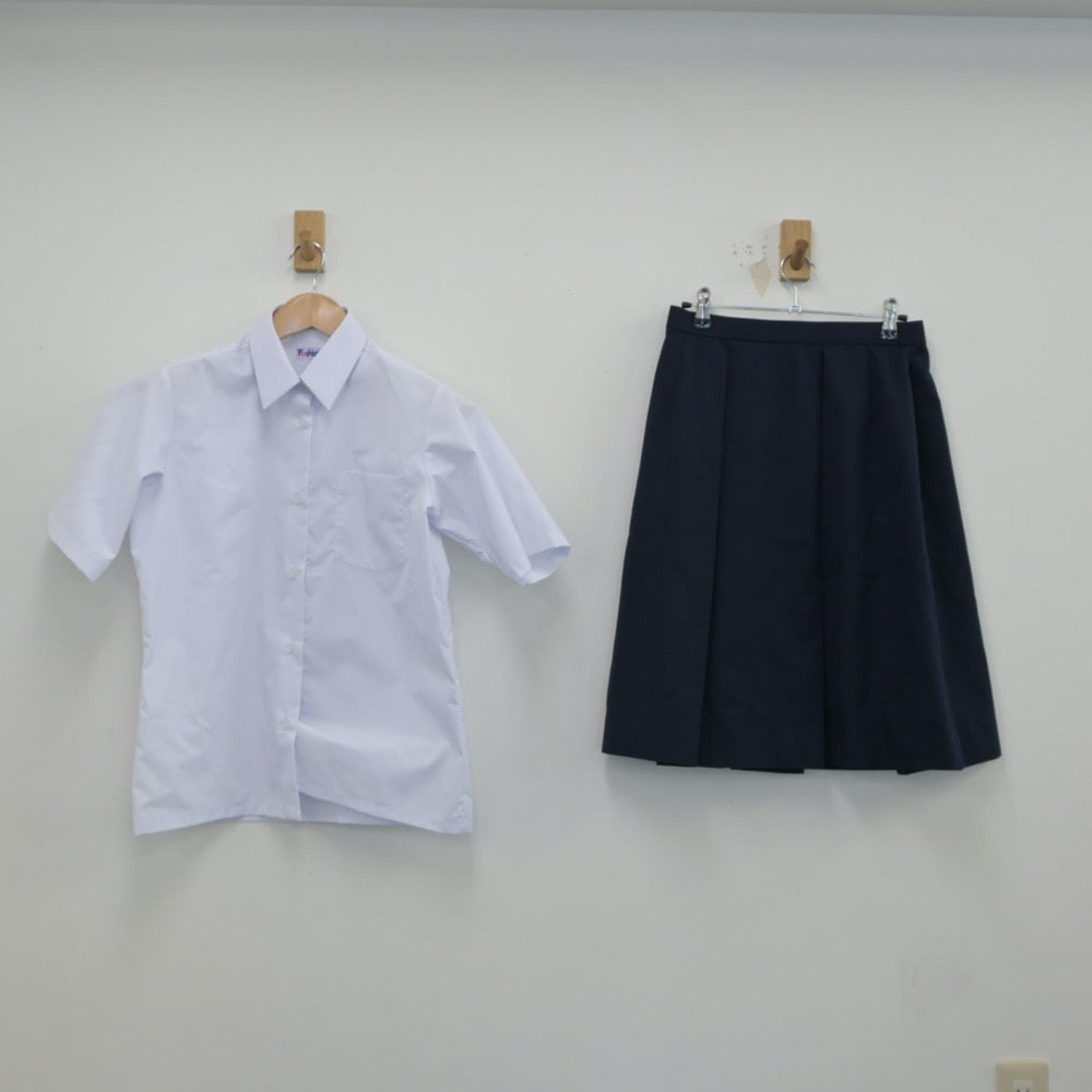 【中古】宮城県 大崎市立古川東中学校 女子制服 2点（シャツ・スカート）sf015847