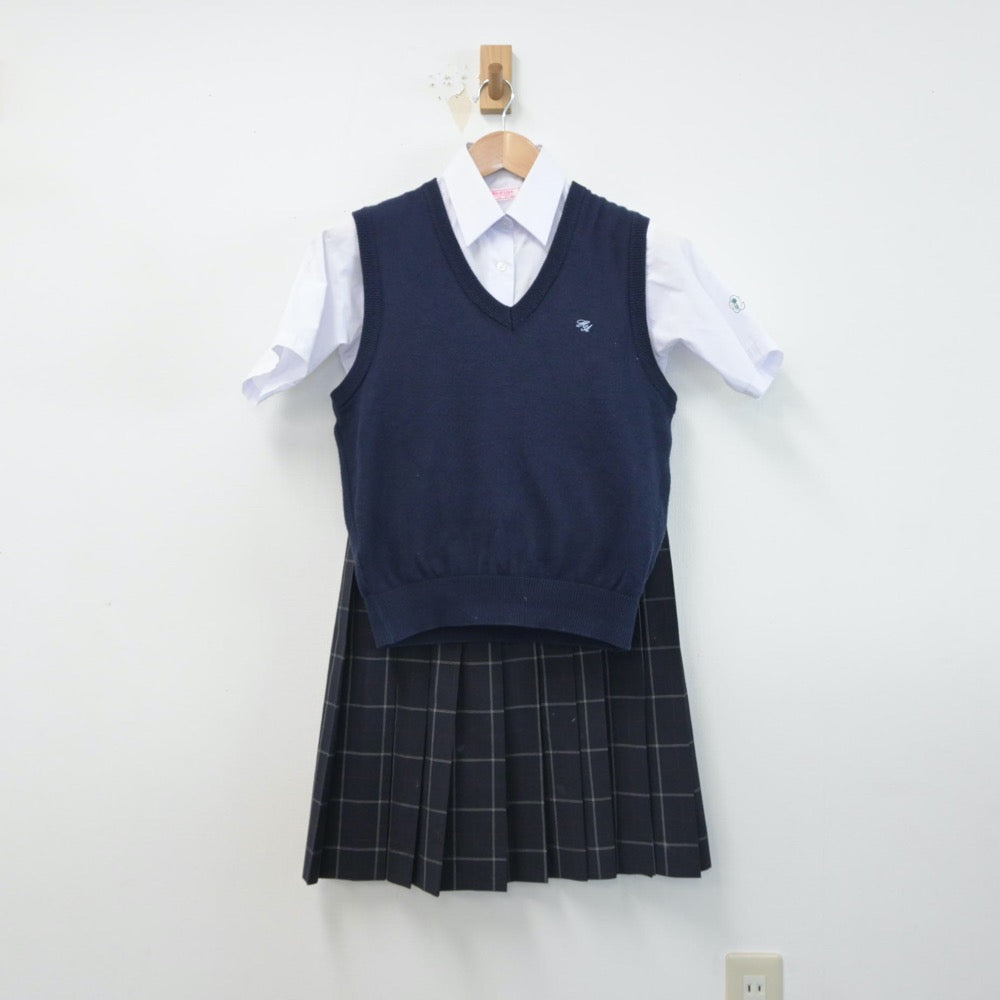 【中古】東京都 東京都足立区立東綾瀬中学校 女子制服 4点（シャツ・ニットベスト・スカート）sf015942