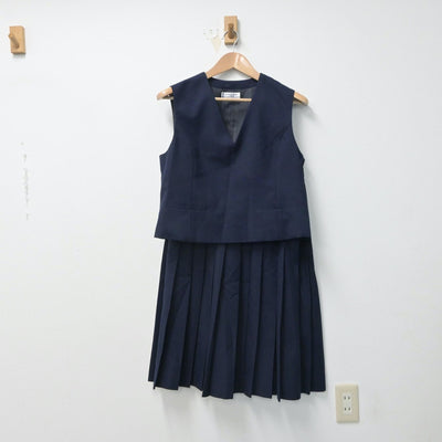 【中古】北海道 釧路景雲中学校 女子制服 4点（ブレザー・ベスト・スカート）sf016015