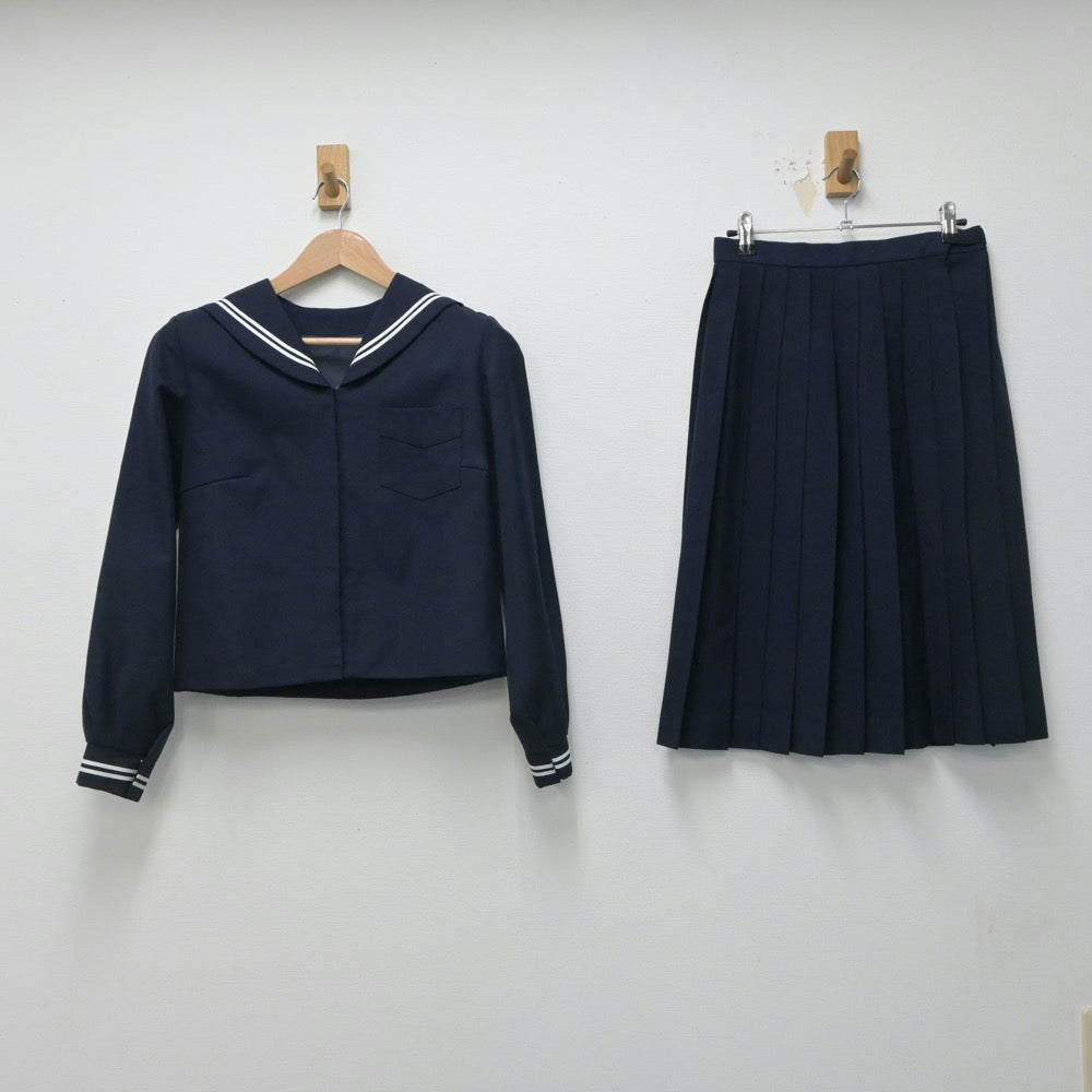 【中古】青森県 弘前市立第二中学校 女子制服 2点（セーラー服・スカート）sf016024