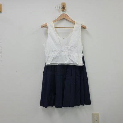 【中古】東京都 大妻女子中学校 女子制服 3点（セーラー服・スカート）sf016037