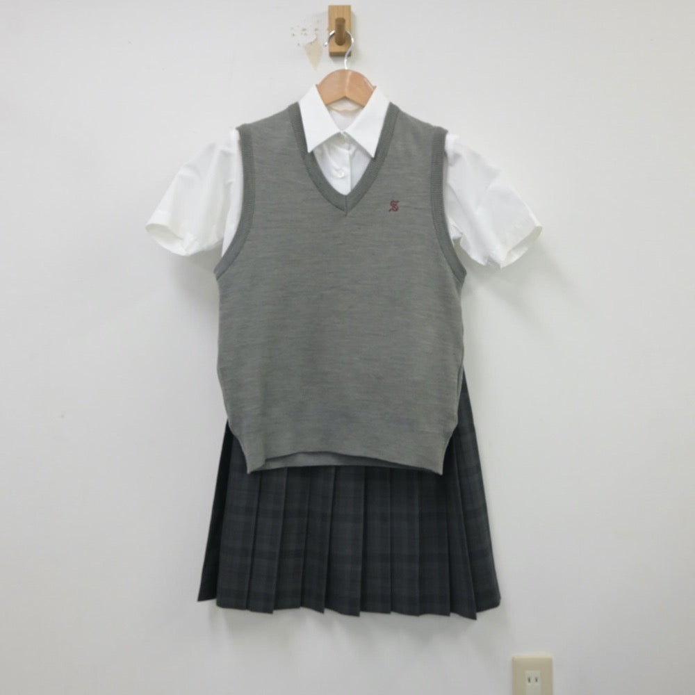 【中古】岐阜県 岐阜済美高等学校 女子制服 3点（シャツ・ニットベスト・スカート）sf016045