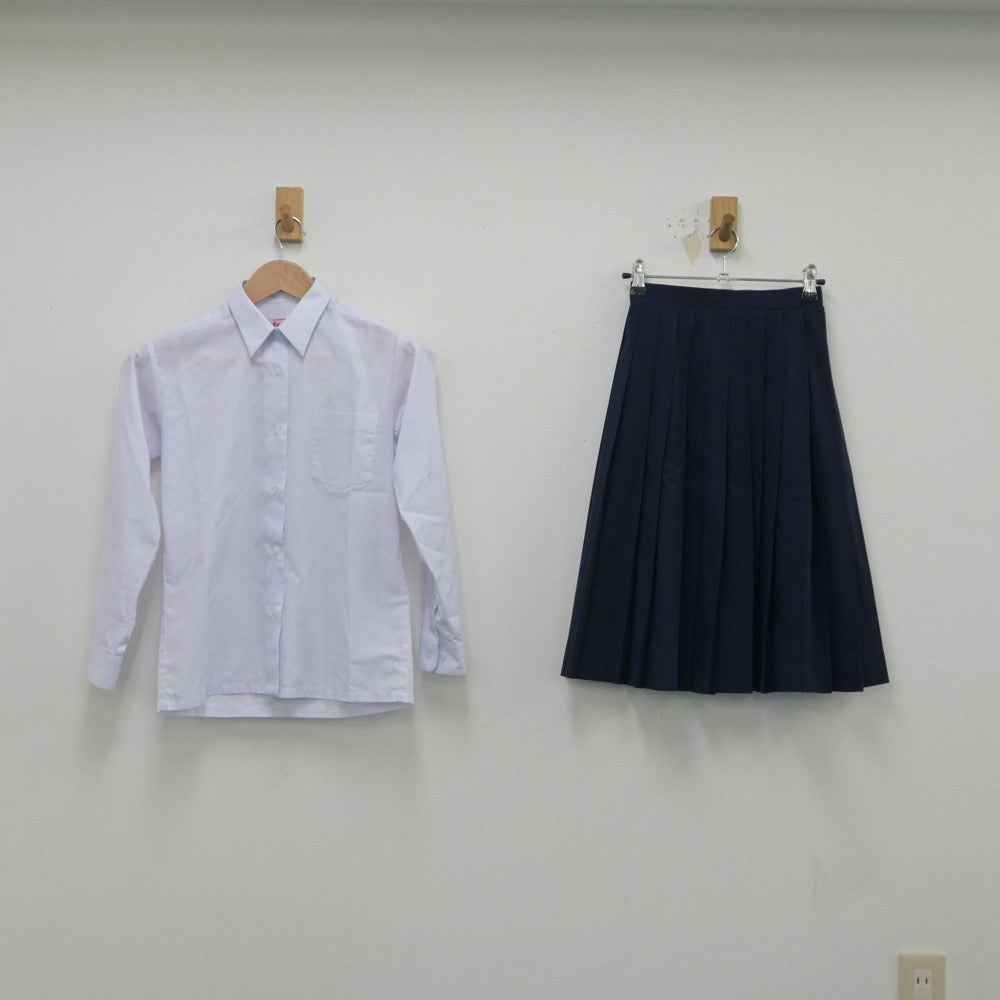 【中古】埼玉県 大原中学校 女子制服 4点（ブレザー・シャツ・スカート）sf016156