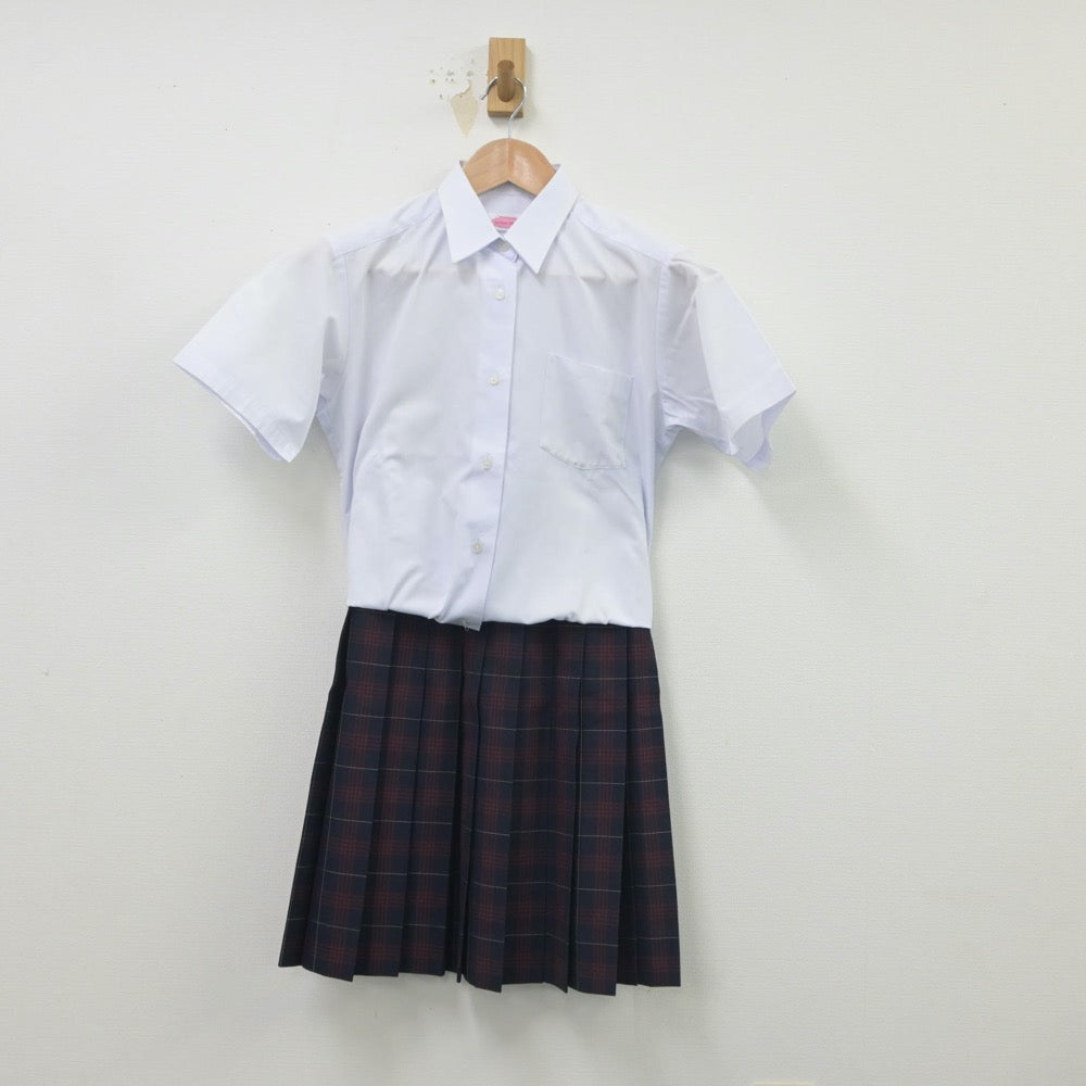 【中古】福岡県 中間東中学校 女子制服 2点（シャツ・スカート）sf016158