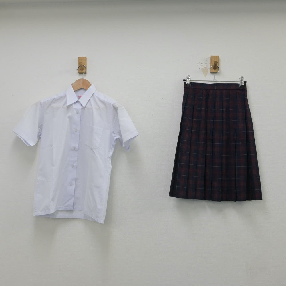 【中古】福岡県 中間東中学校 女子制服 2点（シャツ・スカート）sf016158