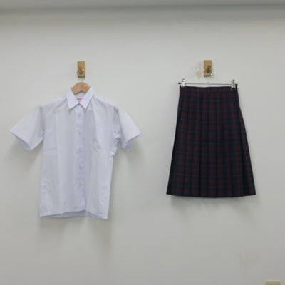 【中古】福岡県 中間東中学校 女子制服 2点（シャツ・スカート）sf016159