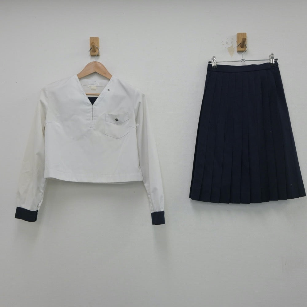 【中古】北海道 札幌丘珠高等学校 女子制服 2点（シャツ・スカート）sf016268