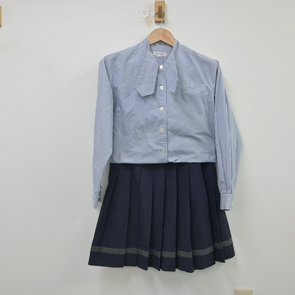 【中古】千葉県 千葉北高等学校 女子制服 2点（シャツ・スカート）sf016292