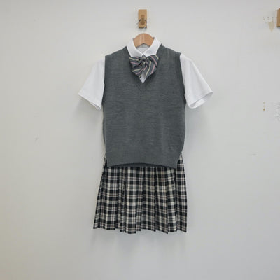 【中古】東京都 中央大学附属中学校 女子制服 4点（シャツ・ニットベスト・スカート）sf016393