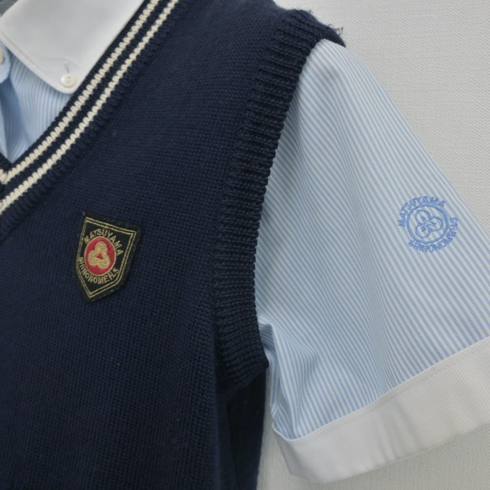 【中古】愛媛県 松山東雲高等学校 女子制服 2点（シャツ・ニットベスト）sf016402