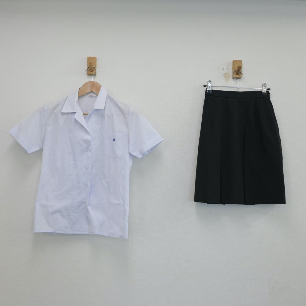 【中古】徳島県 徳島市立高等学校 女子制服 3点（シャツ・スカート）sf016410