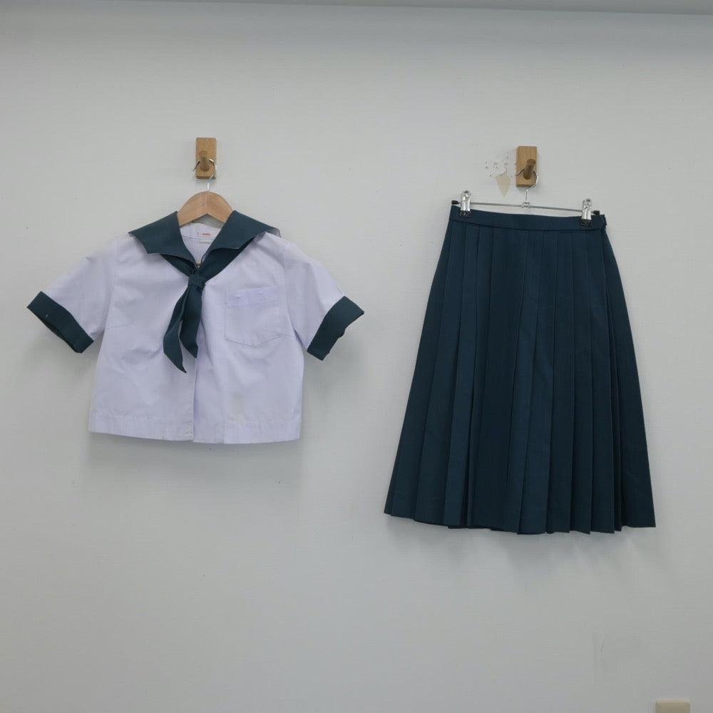 【中古】鹿児島県 鹿児島大学教育学部附属中学校 女子制服 3点（セーラー服・スカート）sf016437