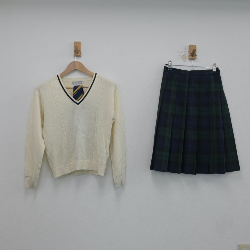 【中古】佐賀県 佐賀県立致遠館高等学校 女子制服 3点（ニット・スカート）sf016449