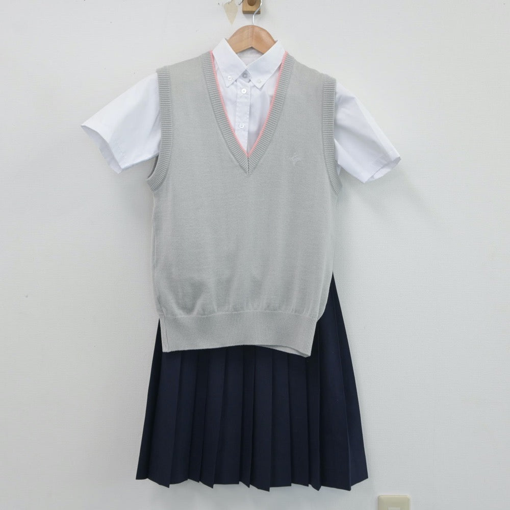 【中古】神奈川県 日本大学高等学校 女子制服 3点（シャツ・ニットベスト・スカート）sf016455