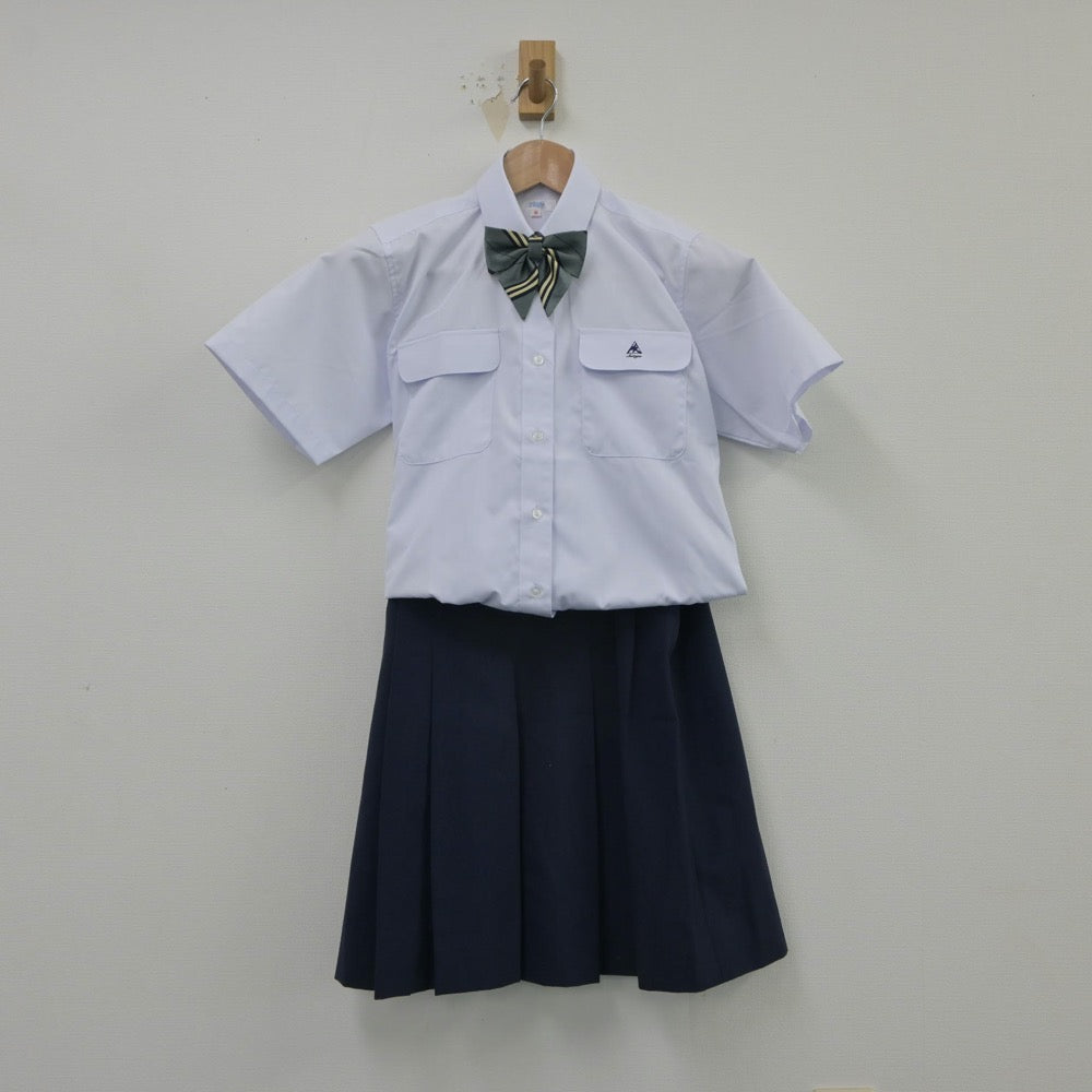 【中古】東京都 青稜高等学校 女子制服 3点（シャツ・スカート）sf016551