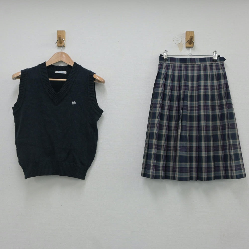 【中古】群馬県 伊勢崎工業高等学校 女子制服 2点（ニットベスト・スカート）sf016554