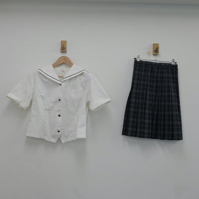 【中古】愛知県 菊華高等学校 女子制服 2点（セーラー服・スカート）sf016587