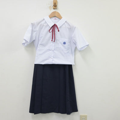 【中古】東京都 葛西第三中学校 女子制服 2点（シャツ・スカート）sf016603