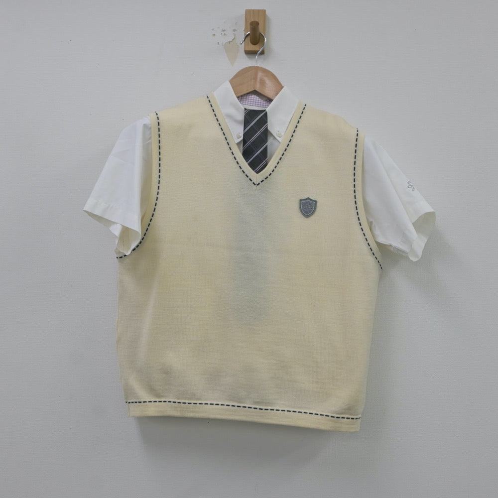 【中古】埼玉県 正智深谷高等学校 女子制服 3点（シャツ・ニットベスト）sf016729