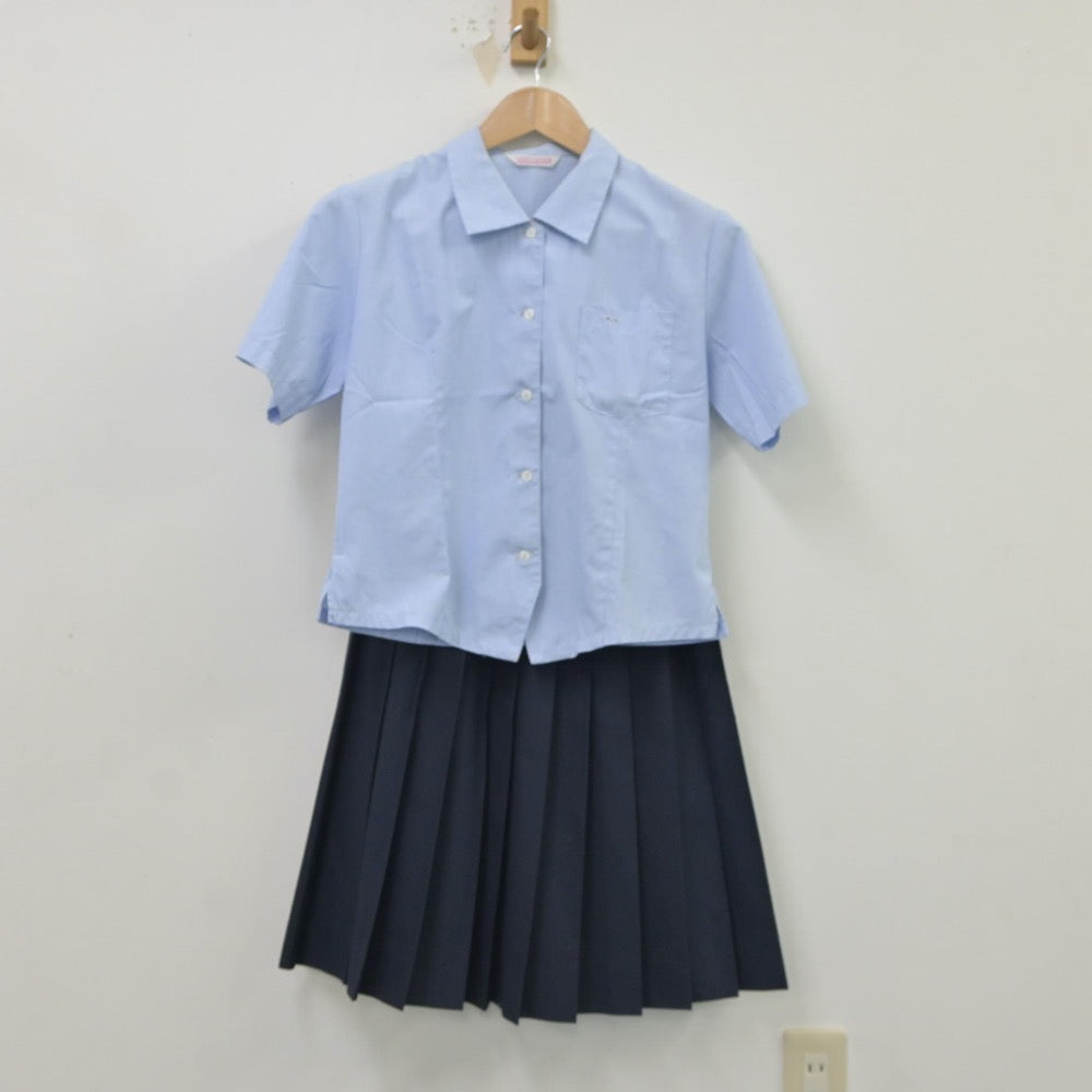 【中古】広島県 城北中学校 女子制服 2点（シャツ・スカート）sf016734