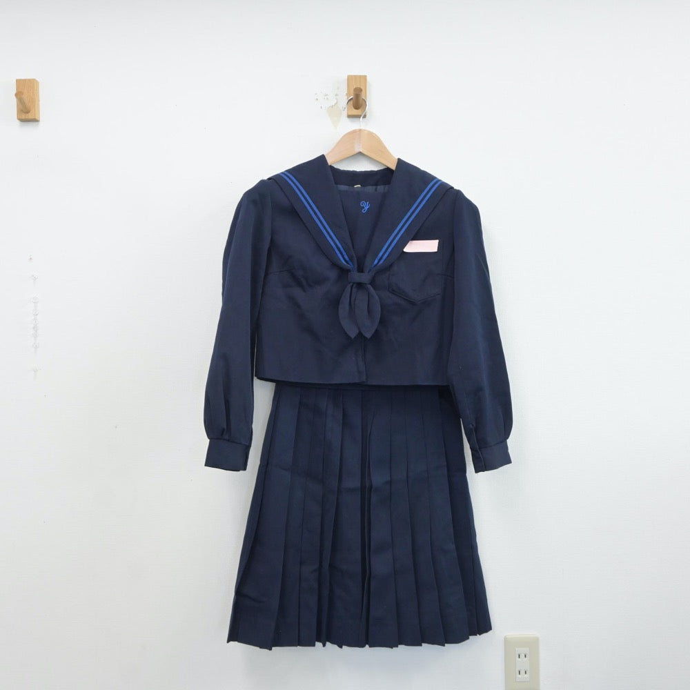 【中古】大分県 湯布院中学校 女子制服 2点（セーラー服・スカート）sf016771