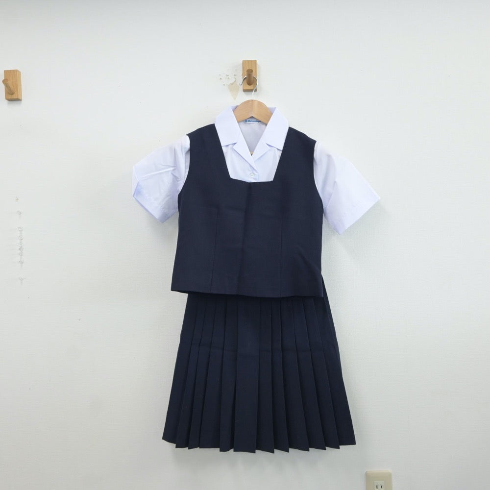 【中古】愛知県 昭和高等学校 女子制服 3点（シャツ・ベスト・スカート）sf016800