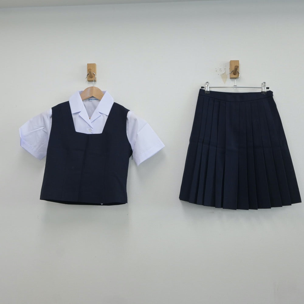 【中古】愛知県 昭和高等学校 女子制服 3点（シャツ・ベスト・スカート）sf016800