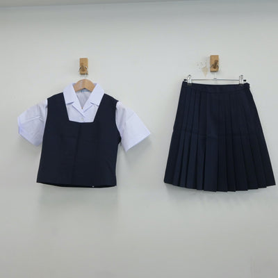 【中古】愛知県 昭和高等学校 女子制服 3点（シャツ・ベスト・スカート）sf016800