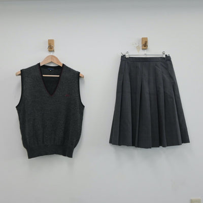 【中古】徳島県 城南高等学校 女子制服 2点（ニットベスト・スカート）sf016816