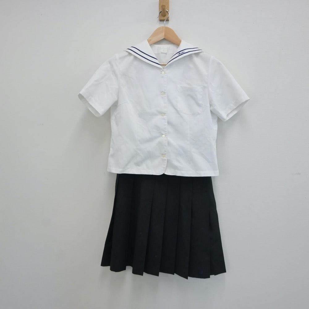 【中古】福岡県 飯塚高等学校 女子制服 3点（シャツ・ニットベスト・スカート）sf016870