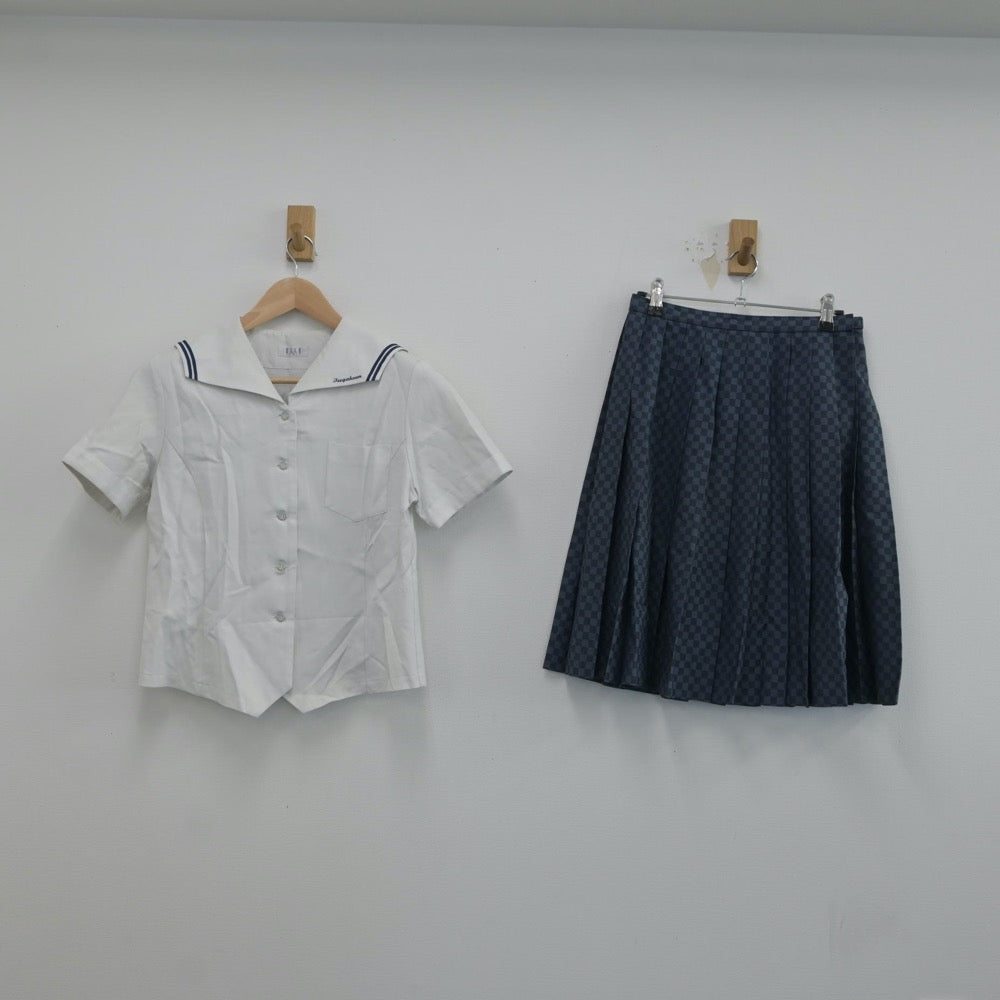 【中古】三重県 伊勢学園高等学校 女子制服 2点（セーラー服・スカート）sf016949