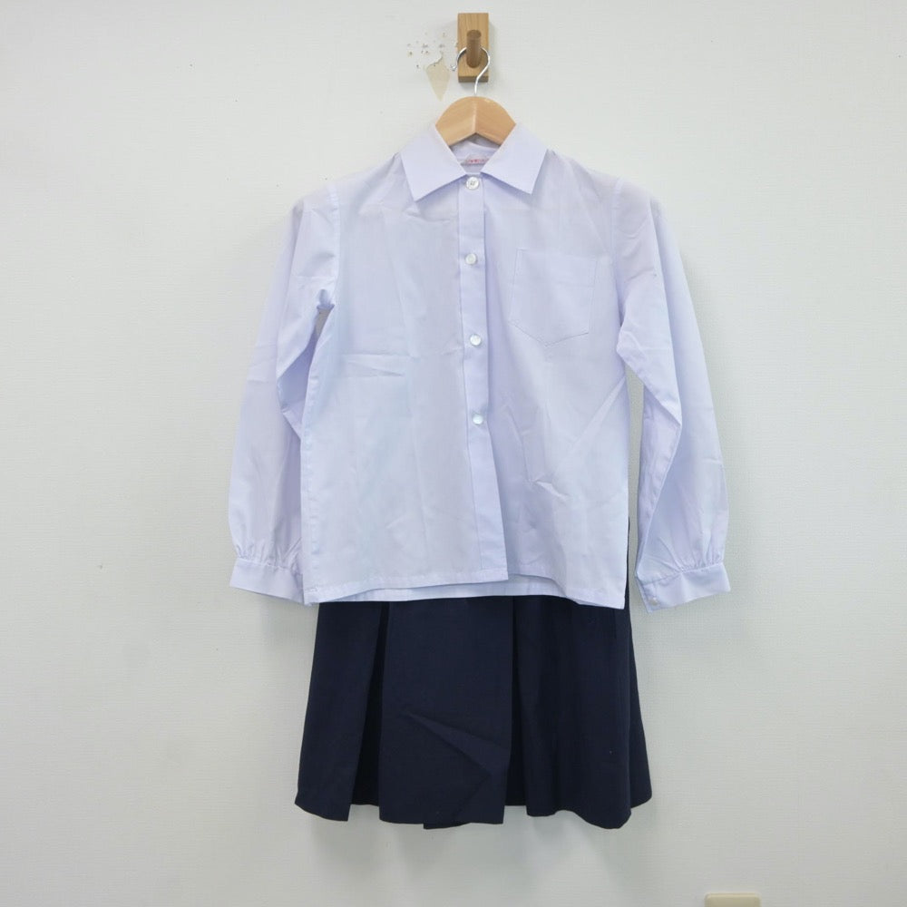 【中古】大阪府 大阪教育大学附属天王寺中学校 女子制服 2点（シャツ・スカート）sf017241