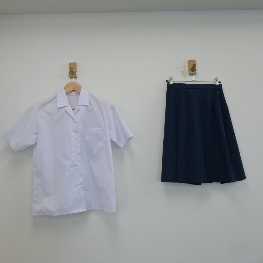 【中古】愛知県 千種高等学校 女子制服 2点（シャツ・スカート）sf017278