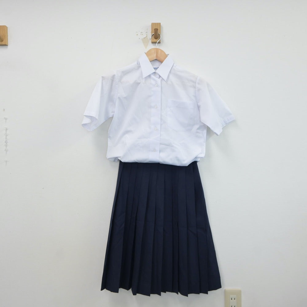 【中古】埼玉県 上里北中学校 女子制服 2点（シャツ・スカート）sf017306