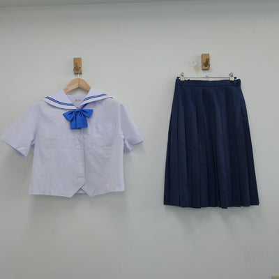 【中古】鹿児島県 種子島中学校 女子制服 3点（セーラー服・スカート）sf017329